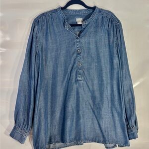 Chico's Light Blue Chambray Top